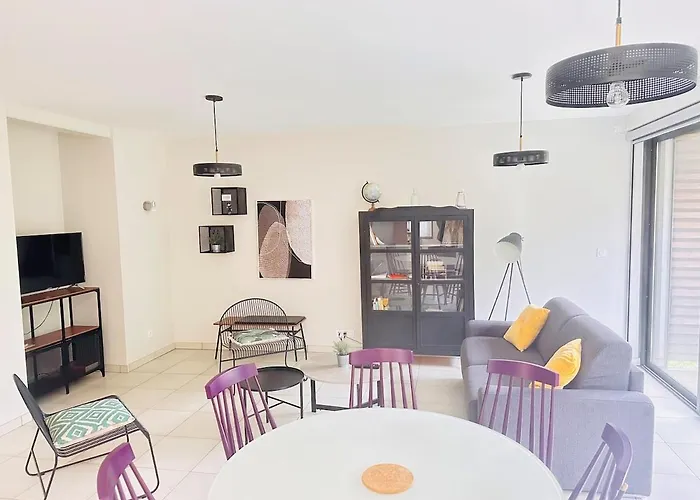 Pause Lumineuse - Terrasse - Pkg - Coeur Historique Apartment